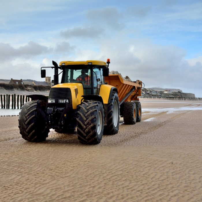 TRACTEUR BENNE