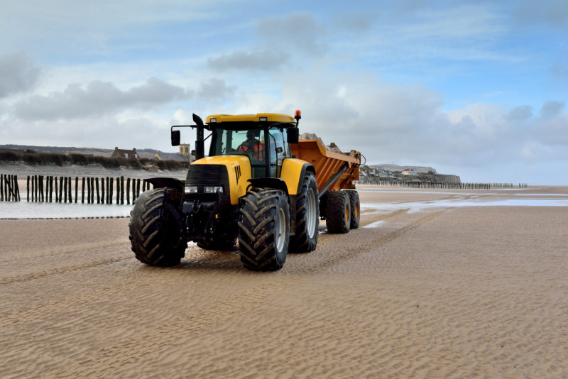 TRACTEUR BENNE